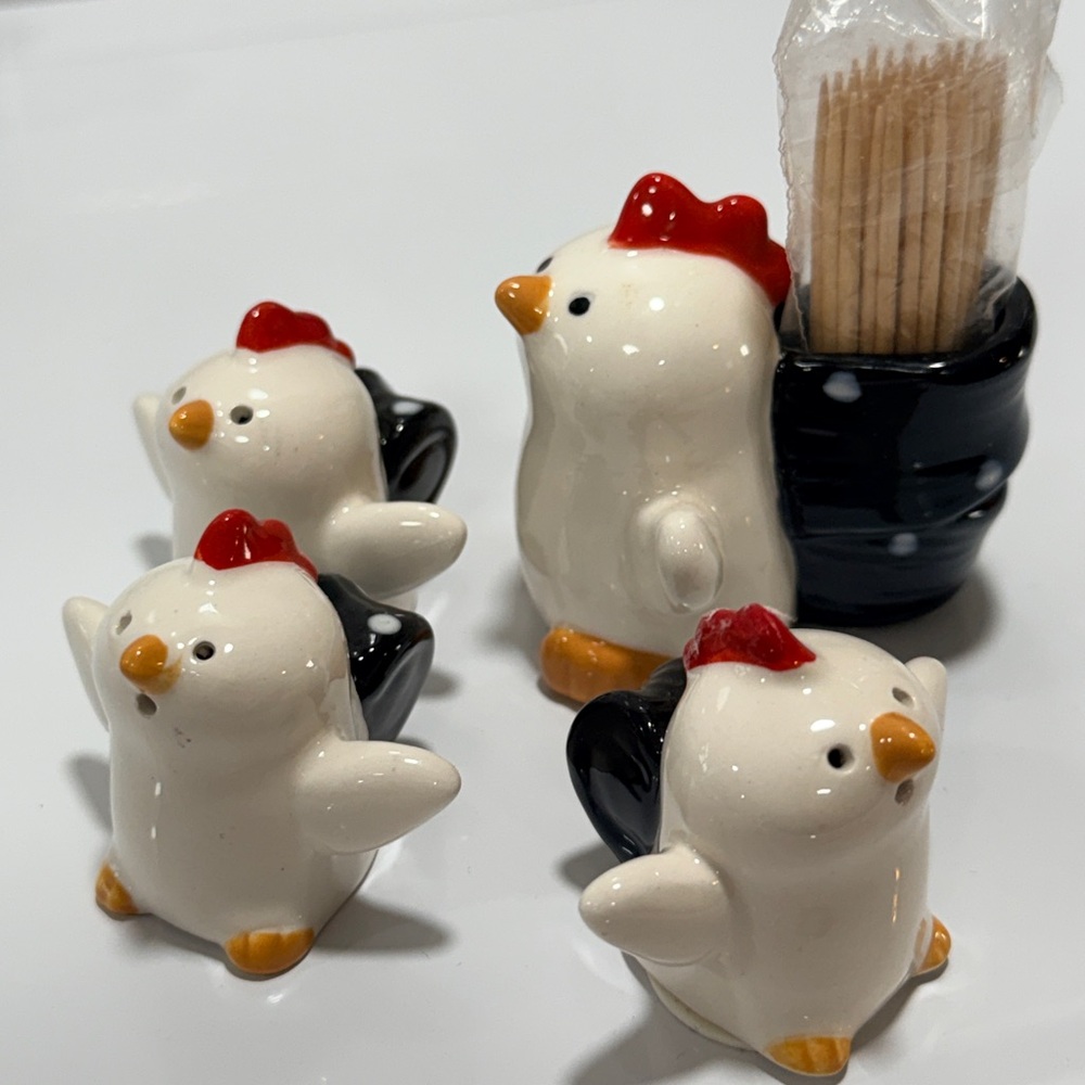 Charming Chicken Toothpick Holder Set - White and Black